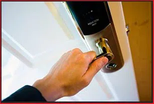Cleveland Lock Master Cleveland, OH 216-365-7067